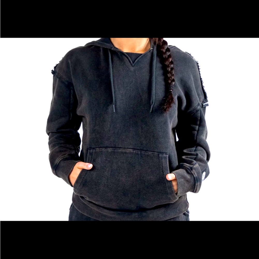 Size S/M Alphalete hoodie